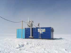 The RAMAS container with the DOAS instrument in Summit, Greenland